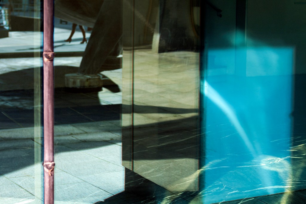 Impression pigmentaire sur papier Fineart Canson Baryté Prestige 340gr.
Format 24x36cm
360,00 € / 420,00 € encadré
Edition limitée à 20 exemplaires numérotés et signés
Copyright Laurent Ardhuin